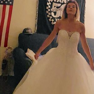 David’s Bridal Wedding Dress. Brand new with tags. Perfect Ball Gown.